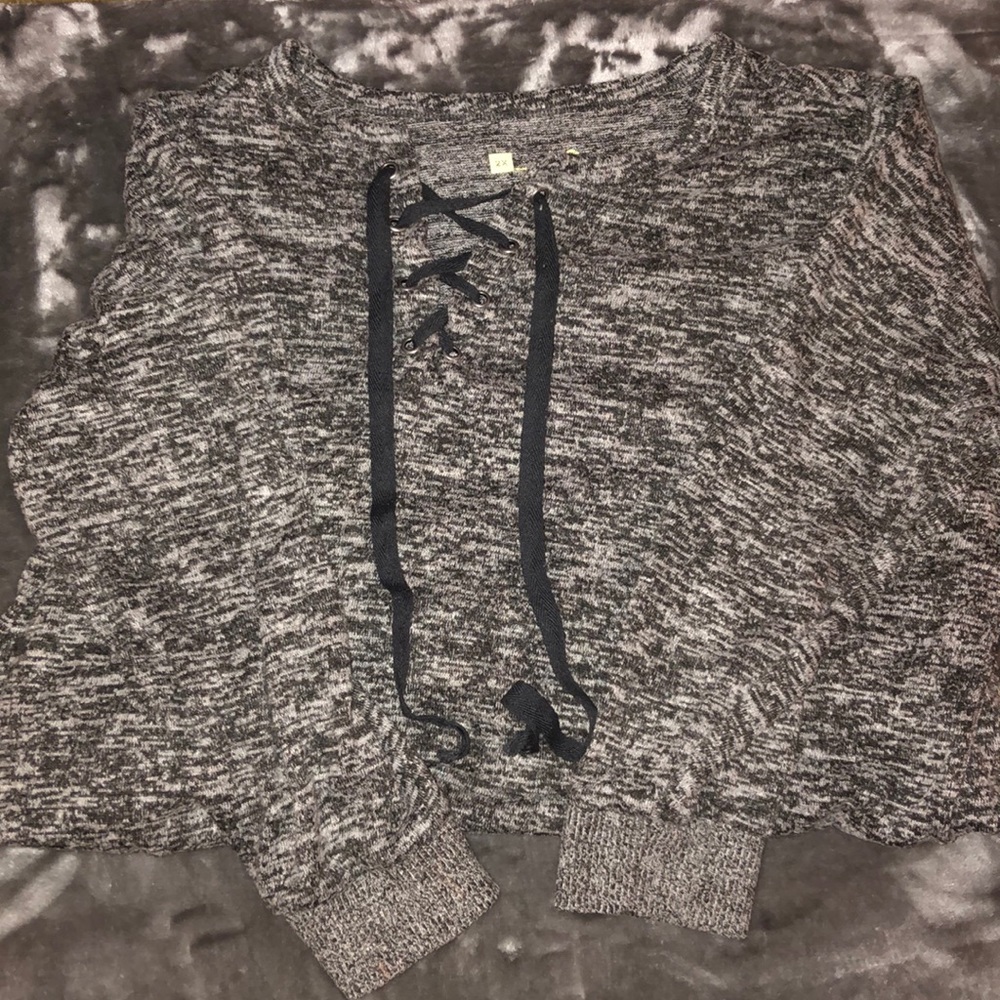 grey hoodie